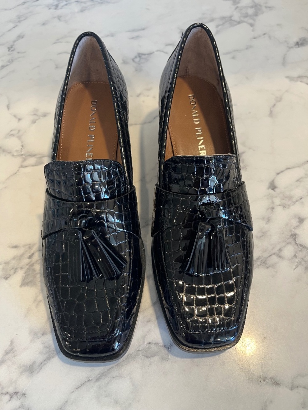 Donald J Pliner Avi Black Crocco Embossed Sz 7. Loafers with Tassels